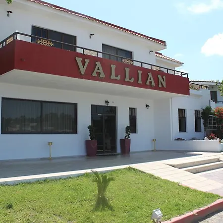 Vallian Village 3* Paradeísion