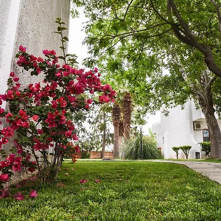 Vallian Village 3*