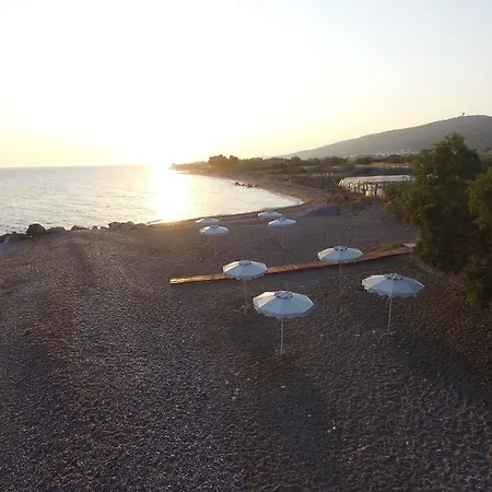 Vallian Village Hotell