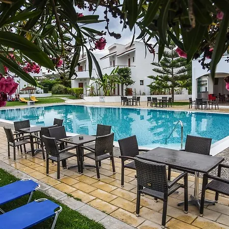 Vallian Village Hotell
